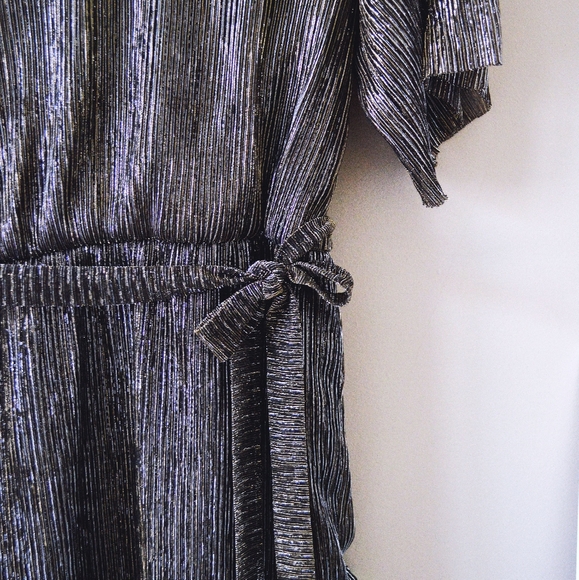 HALSTON shiny silver grey metallic fit & flare … - Picture 5 of 7